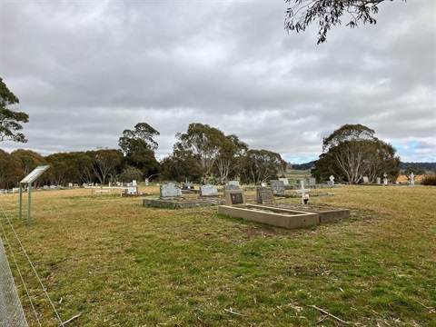 Cathcart Cemetery - photo 1.jpg
