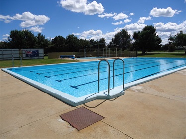 Adaminaby pool