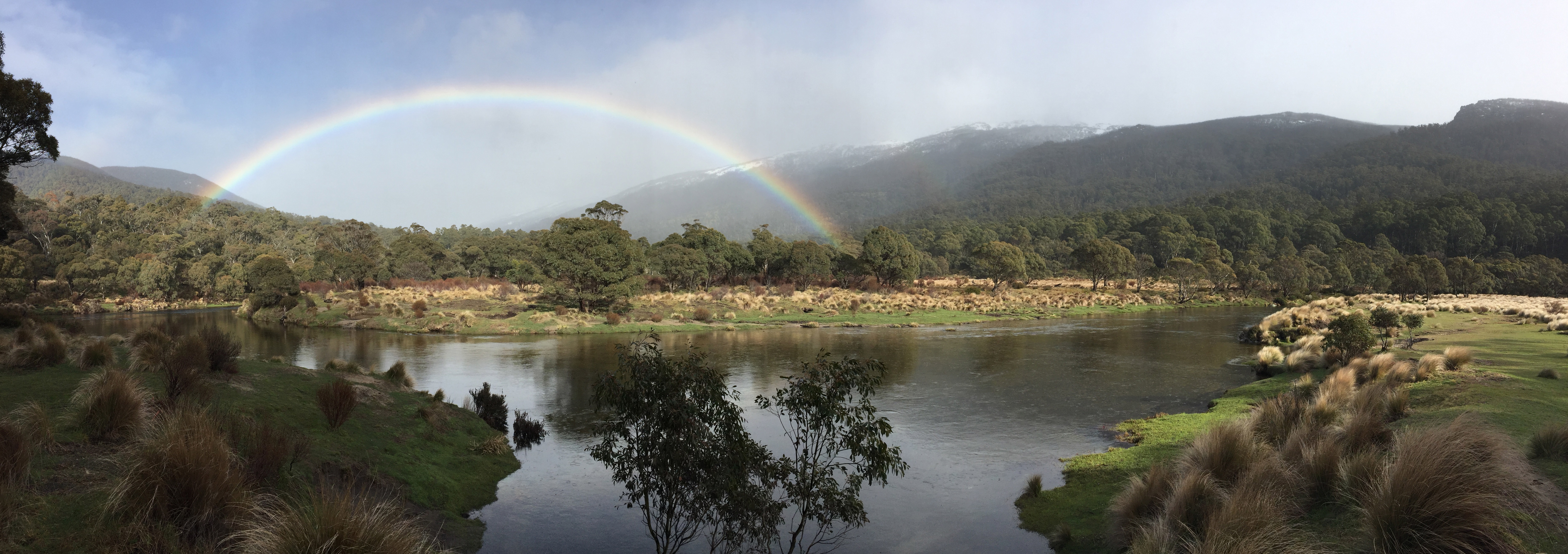 Rainbow over the Thredbo River, Thredbo Diggings.jpg