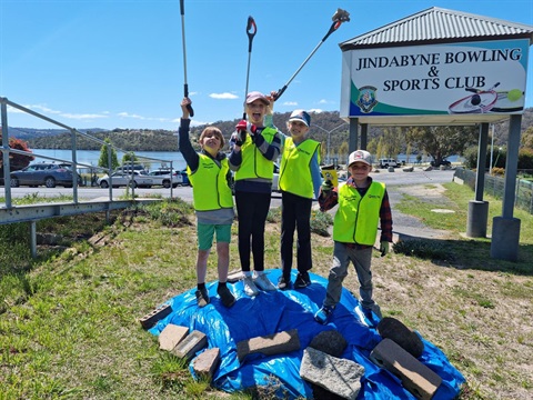 Jindabyne Cleanup 15 OCT 2022 - 1.jpg