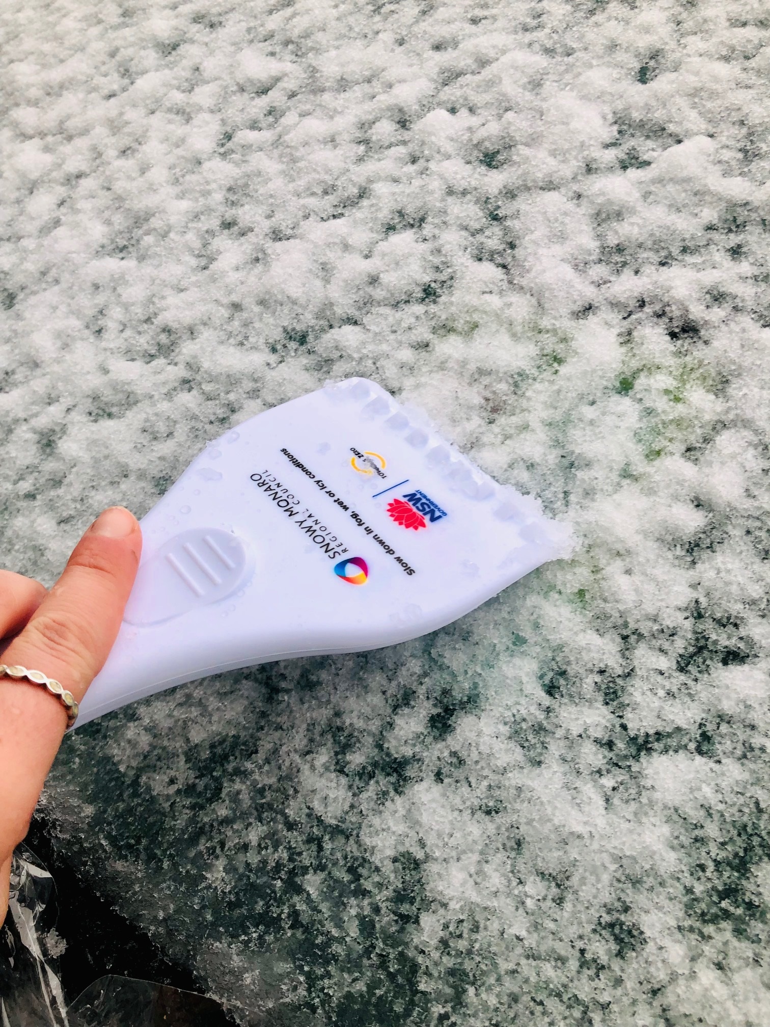 Ice scraper.jpg