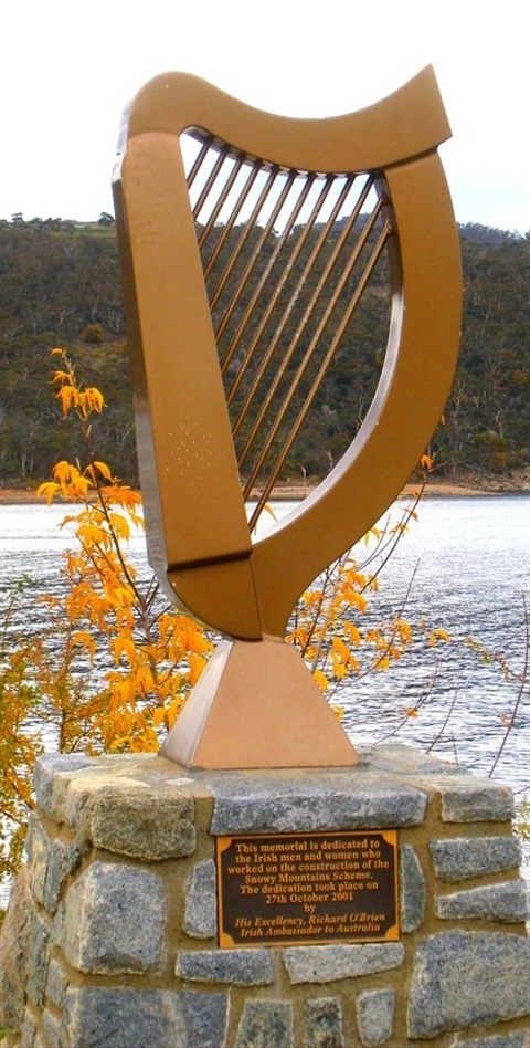 Harp Monument