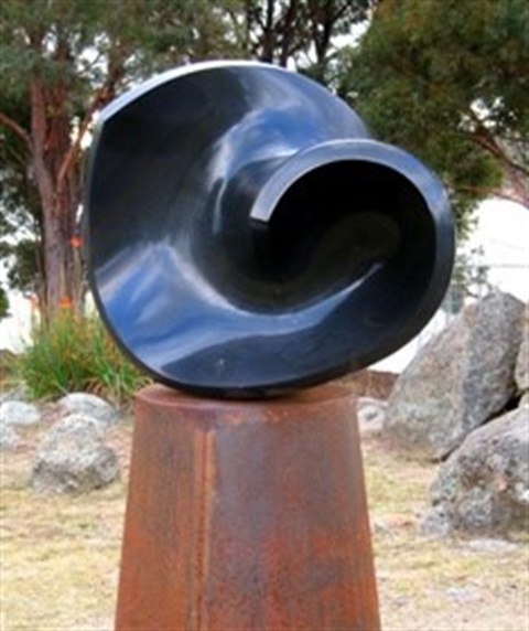 O Sculpture