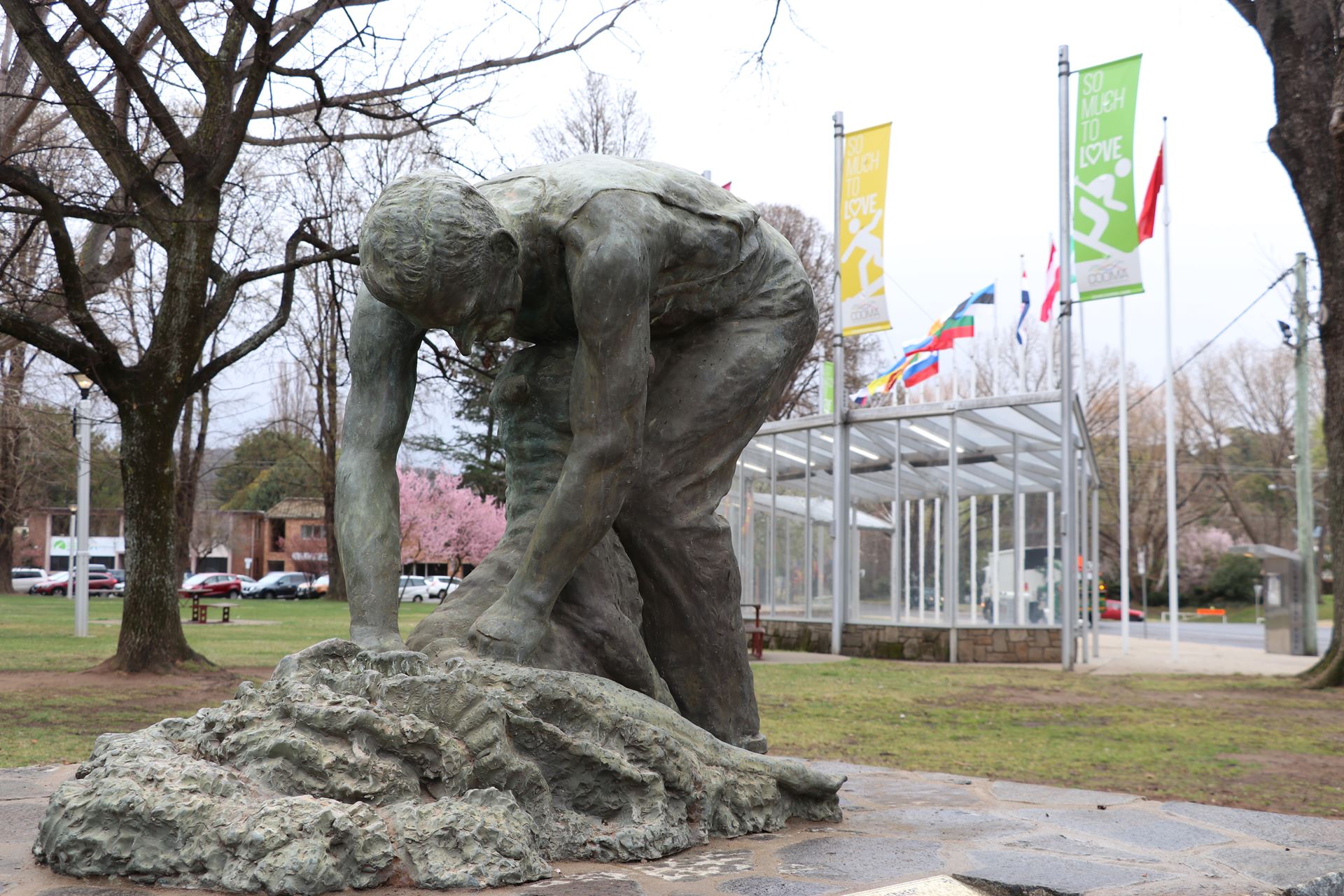 Rix Wright sculpture The Shearer