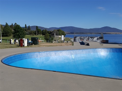 Jindabyne Skate Park.jpg