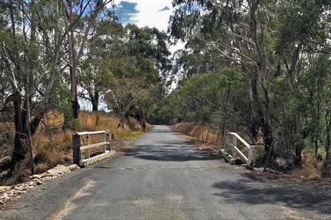 An image of the old Rossys Creek Bridge in Corrowong before its replacement in 2024.